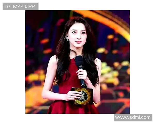 天下足球女主持人展现魅力与才华引领足球界新风潮